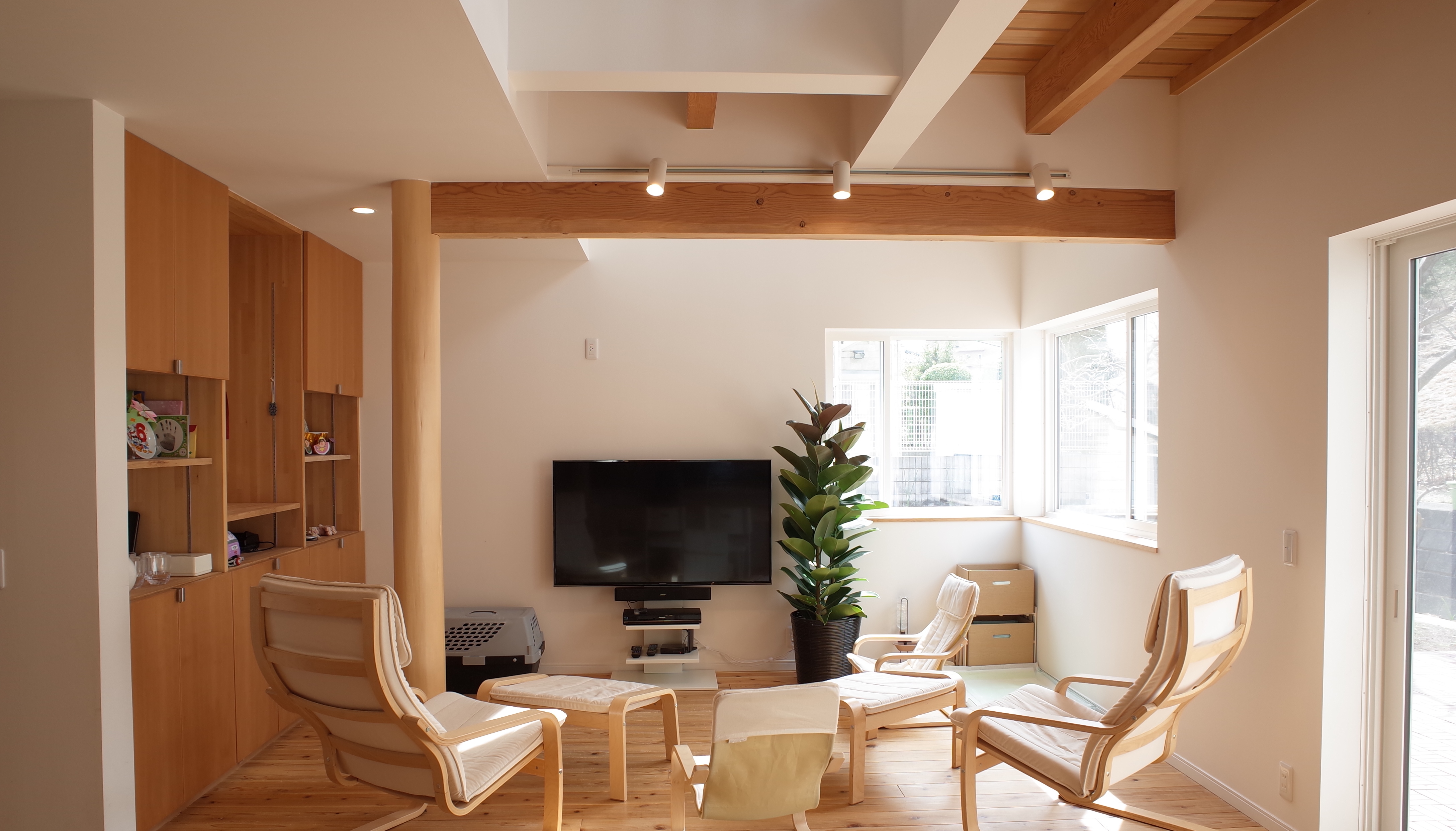 自然素材でリノベーションした横浜の家リビング