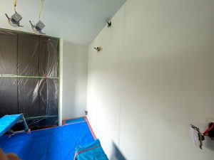 壁紙の上から漆喰を塗ることにしました Sさん宅リフォーム工事その１ 始まりました 家づくりブログ